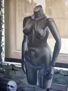 Austin G. Pittman - Fashionable Dummy